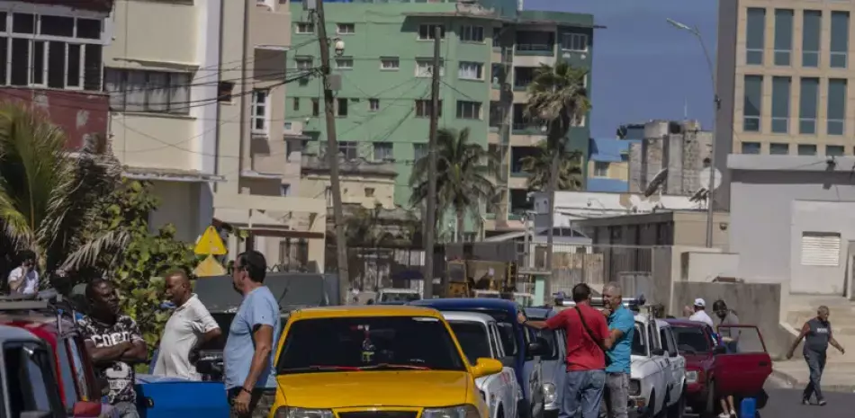 Crisis de combustible fuerza a cambiar fiesta del 1 de mayo en Cuba