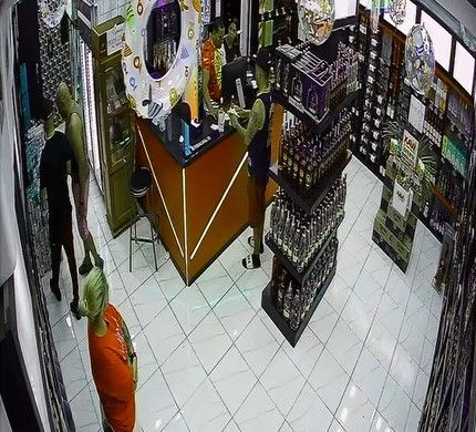 Momento donde matan dos personas en un drink de Baní