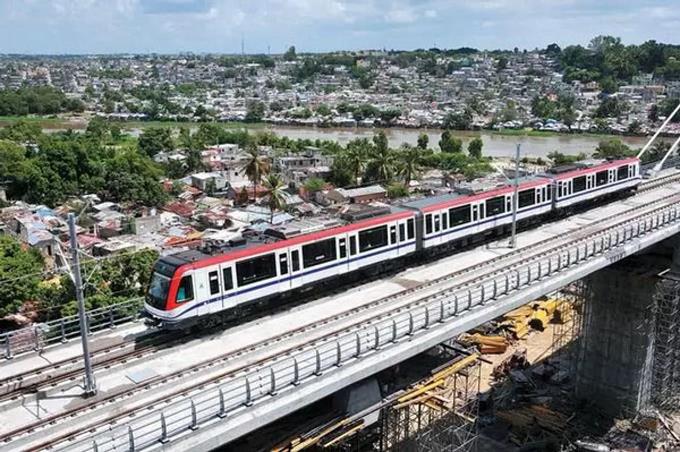 Auditoría revela irregularidad en la construcción del Metro