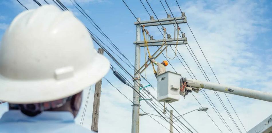Disponibilidad real fluctuó entre 3,406 y 2,958 megavatios