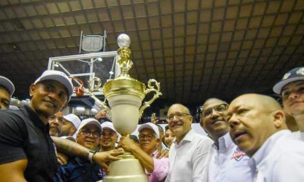 Club Sameji logra décimo título en básquet Santiago