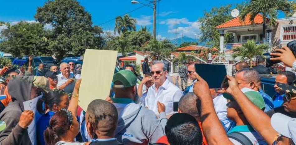 Funcionarios arrancan campaña a favor de la reelección de Luis Abinader