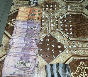 Policía de San Cristóbal desmantela punto de drogas de reconocido delincuente y apresa uno con sustancias controladas