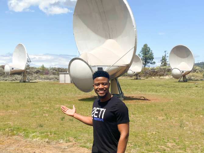 ¿Los alienígenas pueden captar nuestros teléfonos móviles?
