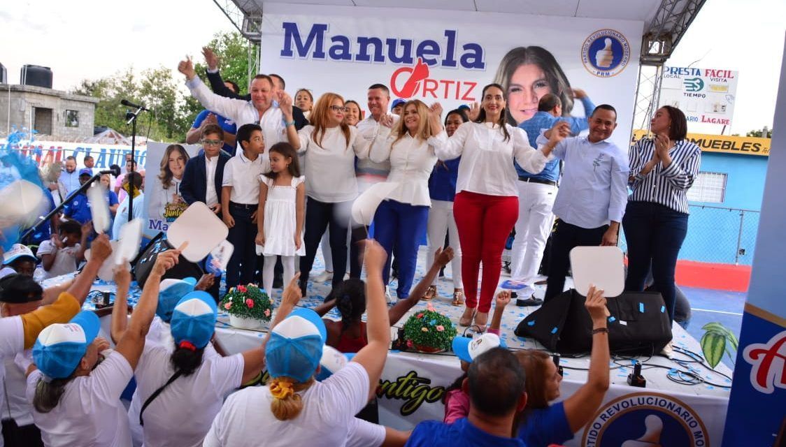 Manuela Ortiz lanza precandidatura unitaria y de consenso alcaldía de Estabania