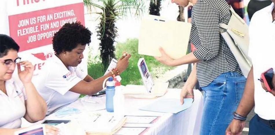 Déficit mundial de empleos es más del doble del nivel de desocupación