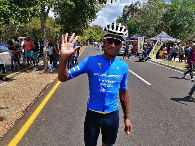 Ciclista Ismael Sánchez habría dado positivo de dopaje en Vuelta