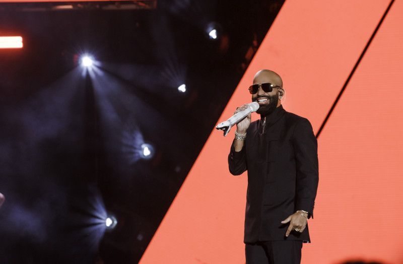 Arcángel se entregó por completo en un show de casi 4 horas en el Estadio Quisqueya