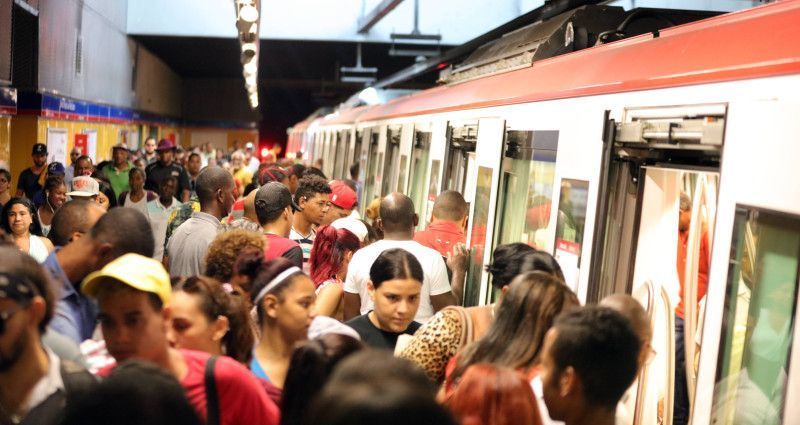 Seis altos funcionarios del gobierno responden reportajes del Listín