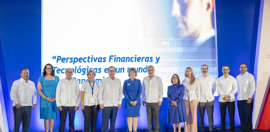 Nuevos modelos de negocios plantean escenario disruptivo para profesionales