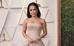 Becky G anuncia que se une al Universo DC con un papel en ‘Blue Beetle’