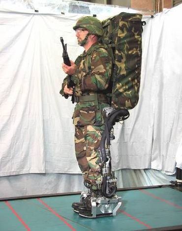 Exoesqueletos militares: La tecnología futurista que transforma la fuerza humana