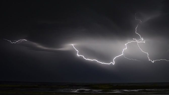 Los rayos: Un fenómeno eléctrico impresionante que desafía a la naturaleza