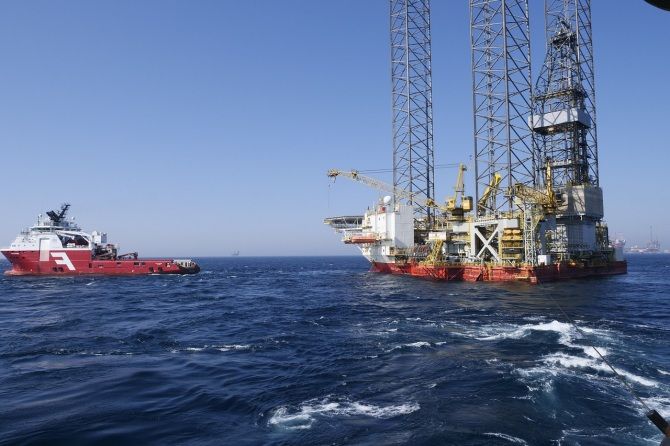 Las grandes plataformas en alta mar: Enfrentando los desafíos del entorno marino