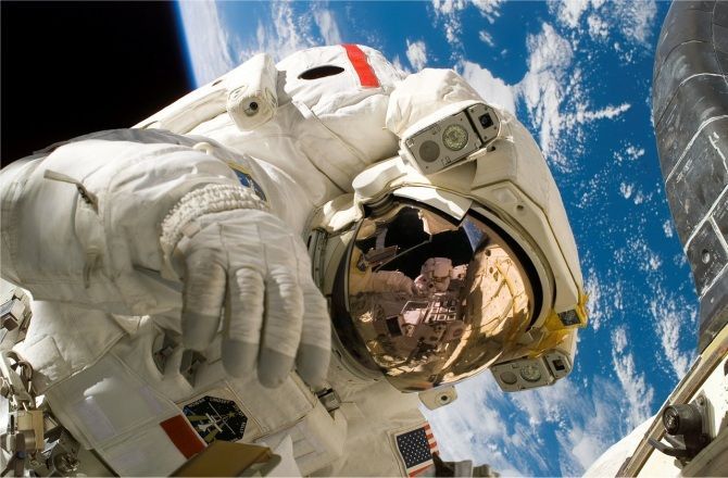 ¿Cuánto tiempo sobreviviría un astronauta sin protección en el vacío del espacio?