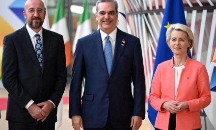 Abinader y líderes de la Unión Europea, América Latina y del Caribe tratan temas de cooperación