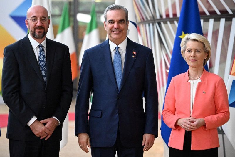 Abinader y líderes de la Unión Europea, América Latina y del Caribe tratan temas de cooperación