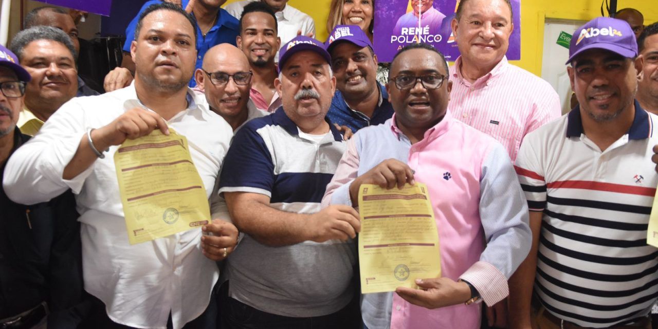 René Polanco formaliza aspiraciones para volver a dirigir Alcaldía de SDN