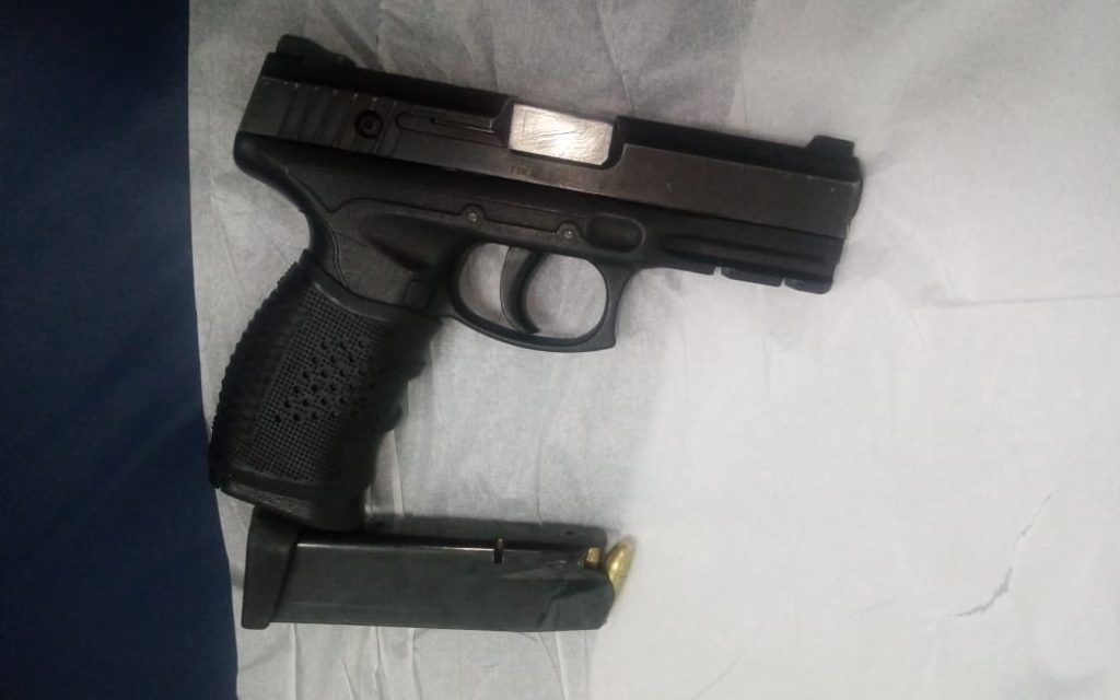 Agentes de la PN hieren a uno de dos acusados de atracar a cuatro personas en SPM