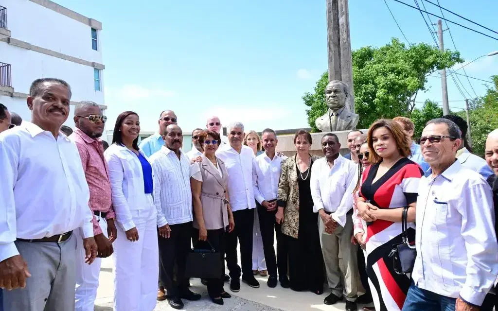 Alcaldía puertorriqueña de San Juan reconoce trayectoria de Peña Gómez
