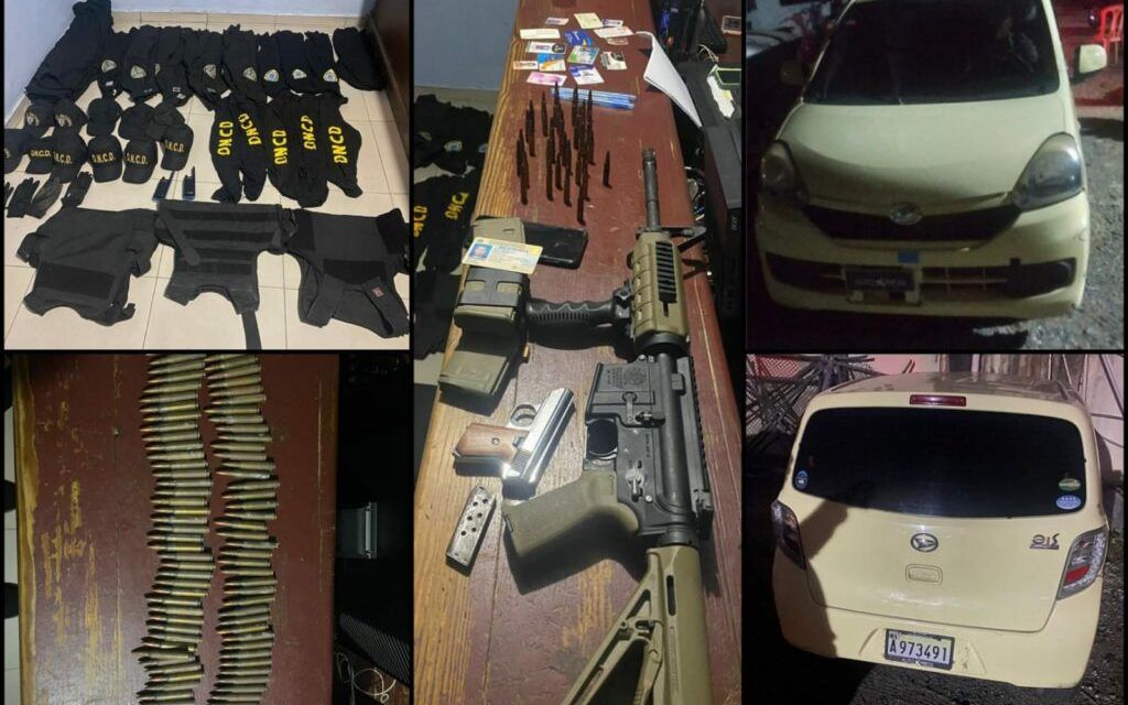 Patrulla preventiva PN captura prófugo de la justicia al que le ocupa fusil, pistola, prendas policiales y otros efectos en el DN