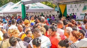 Miles de personas se beneficiaron de la feria “Inespre Está Padrísimo” en Santo Domingo Este
