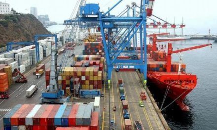 Automóviles, leche y agua son los artículos más importados mediante tratados de libre comercio