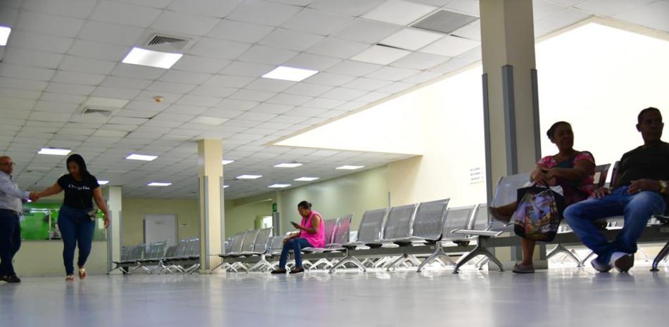 Clínicas y hospitales pararon servicios por reclamos Colegio Médico Dominicano