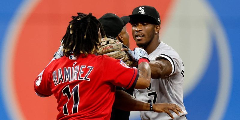 Grandes Ligas suspenden a Tim Anderson por 6 juegos y a José Ramírez por 3 tras pelea