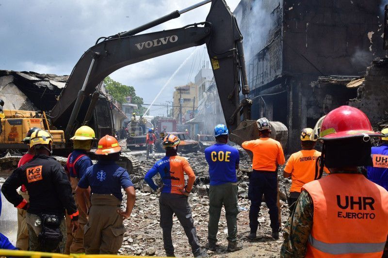 En búsqueda incesante de los desaparecidos por la explosión en San Cristóbal