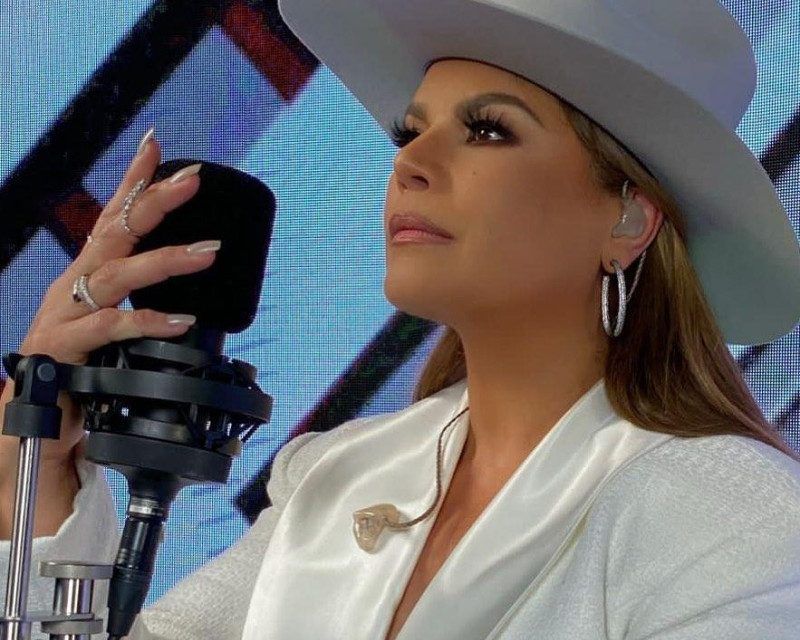 Olga Tañón se entera de la muerte de su hermano mayor camino a Puerto Rico