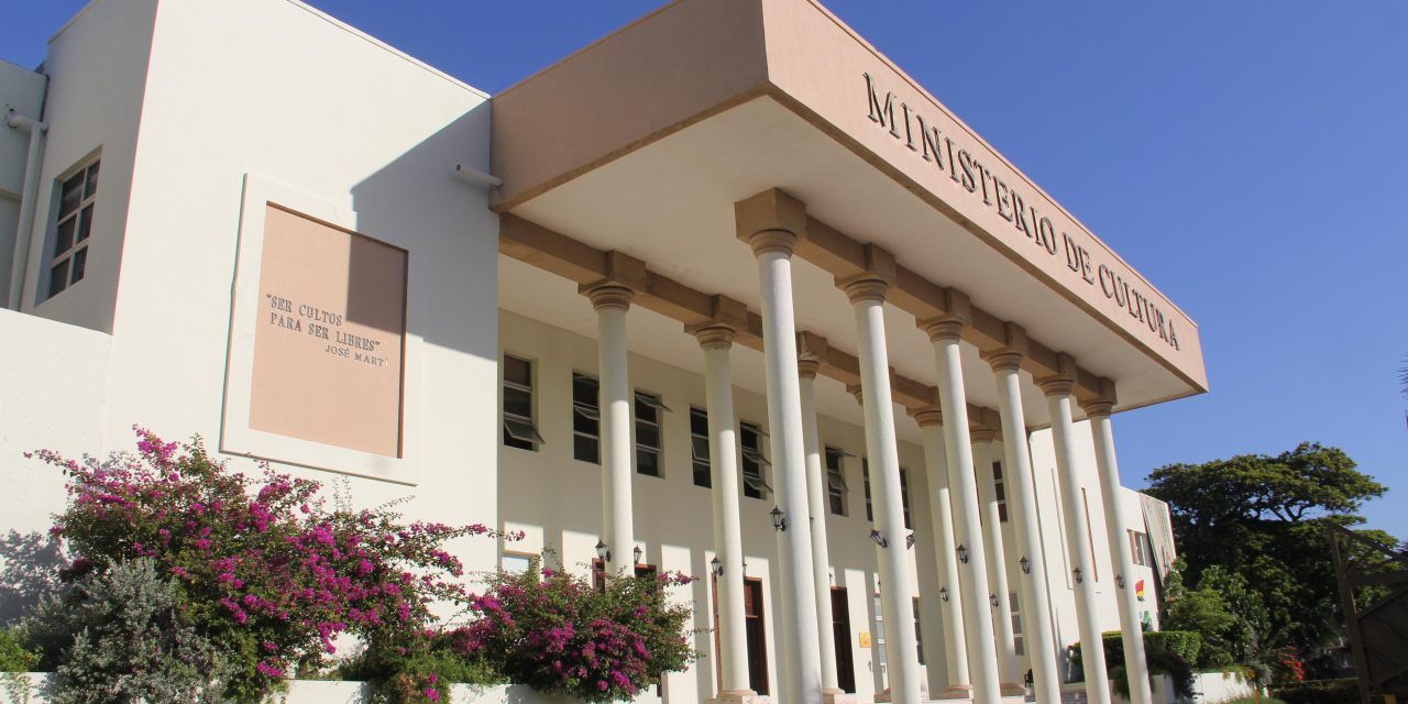 Ministerio de Cultura pospone acto inaugural de la Bienal Nacional de Artes Visuales