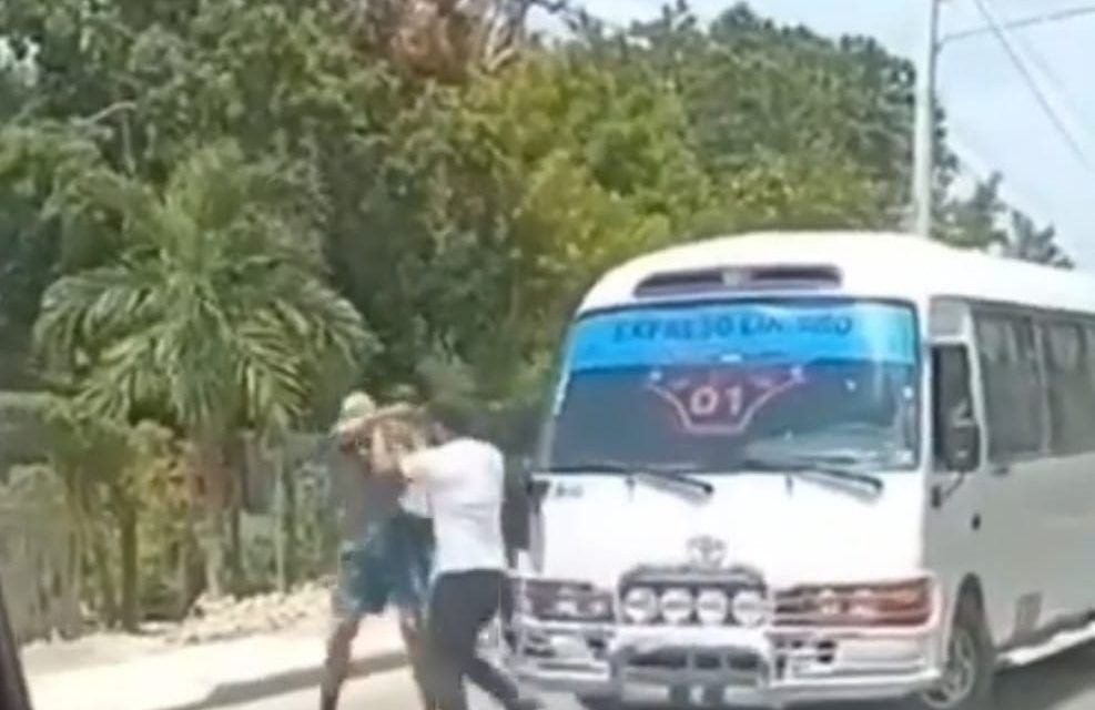 Se entrega cobrador de autobús del transporte público que era buscado por agresión a extranjero envejeciente en Dajabón