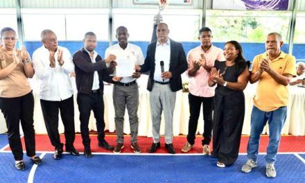 Gobierno inicia proceso de titulación de terrenos en El Valle, Hato Mayor