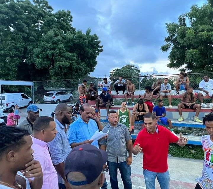 Alcalde José Montas inicia esta tarde su apretada agenda de actividades politicas de fin de semana en su proyecto de reelección