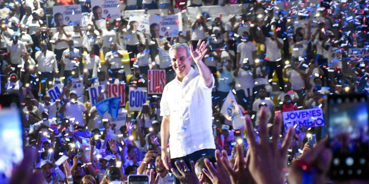 Luis Abinader sigue este fin de semana con agenda política con miras a las elecciones internas del PRM