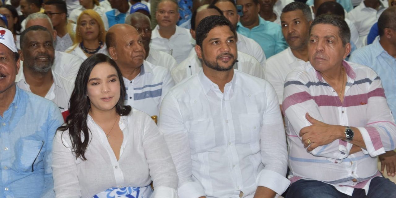 Perremeistas dicen que sí a Gustavo Lara Senador