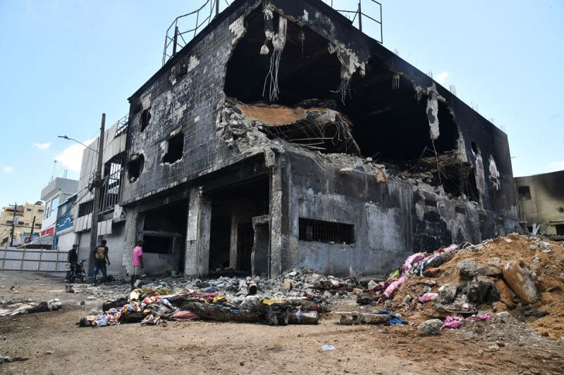 Negligencia y saqueos de buzos en la demolición