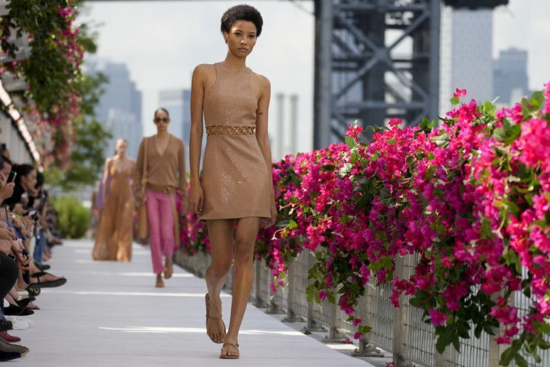 Semana de la Moda de Nueva York: La ligereza de Michael Kors y las emociones de Altuzarra