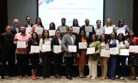 Dirección de Alto Costo capacita colaboradores en Evaluación de Tecnologías en Salud