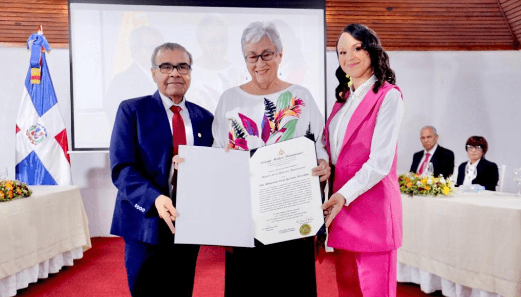 Exaltan como “Maestros de la Medicina Dominicana” a cuatro prominentes médicos