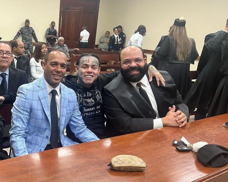 Tekashi continúa firme con concierto gratis; agradece a fanáticos el apoyo