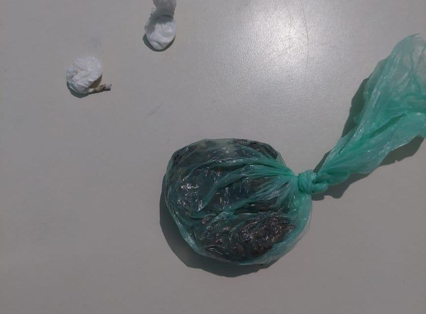 Adolescente de 16 años es detenida cuando intentaba introducir drogas a destacamento en Valverde
