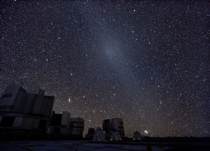 ¿Qué es la extraña luz zodiacal?
