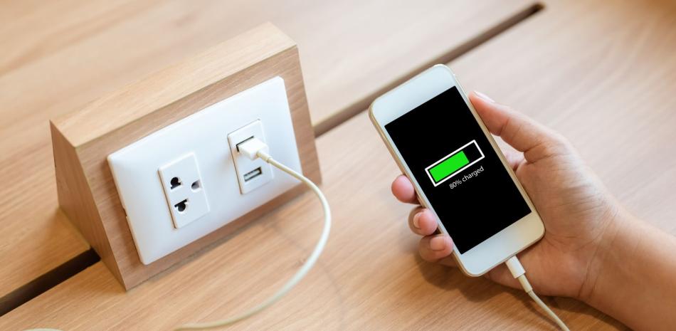 Chinos crean batería que carga el teléfono móvil al 90% en 10 minutos
