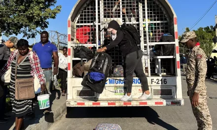 Haitiana desaparece tras lanzarse al río Duey para escapar de policía migratoria
