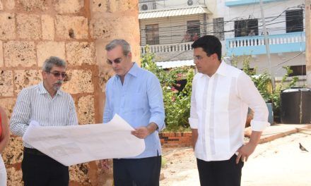 Abinader y Collado supervisan remozamiento de Ciudad Colonial