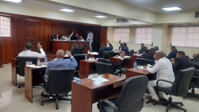 Regidores SC aprueban ventas solares municipales e instalación torres comunicaciones