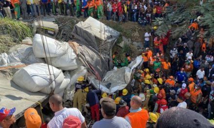 Por el momento 6 muertos y 20 heridos accidente Quita Sueño de Haina