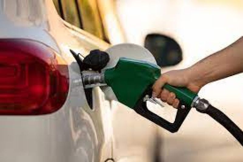 Las gasolinas bajan por segunda vez en este año